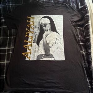 Aaliyah Graphic Tee